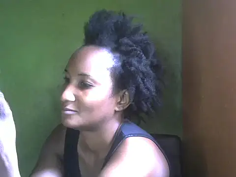 Snapshot of Athena_2019 chatting on 12-18-25, 05:57 Athena 2019 online show from 12-18-25, 05:57