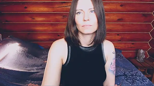 Snapshot of Platina_Fox chatting on 02-18-25, 05:31 Platina Fox online show from 02-18-25, 05:31