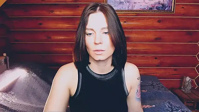 Snapshot of Platina_Fox chatting on 02-19-25, 04:01 Platina Fox online show from 02-19-25, 04:01