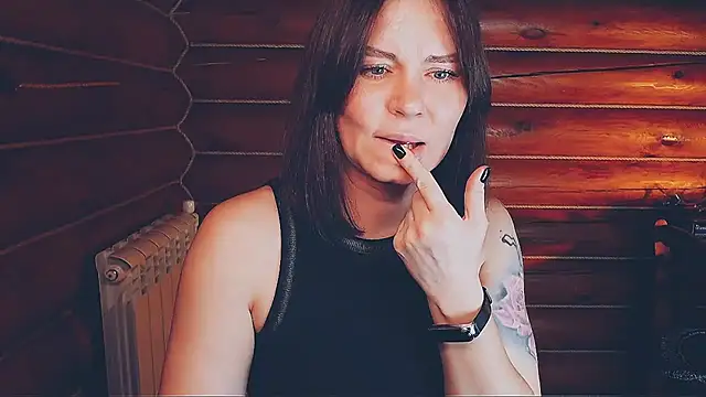 Snapshot of Platina_Fox chatting on 12-15-25, 07:12 Platina Fox online show from 12-15-25, 07:12