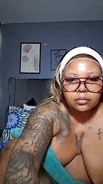 Snapshot of PearlSexxy69 chatting on 06-03-26, 02:33 PearlSexxy69 online show from 06-03-26, 02:33