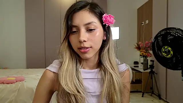 Sensualtease online show from 01-06-25, 05:41