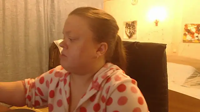 Janiffer MiMi online show from 12-06-24, 10:19