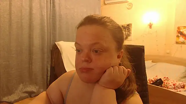 Janiffer MiMi online show from 12-07-24, 01:25