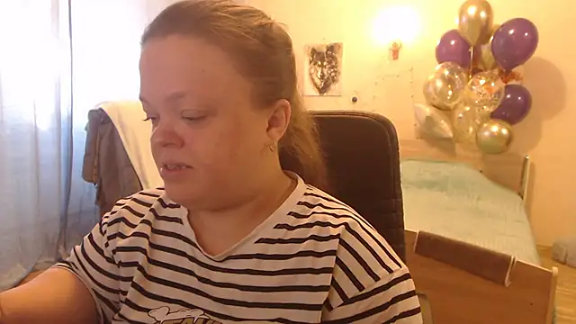 Janiffer MiMi online show from 12-18-24, 09:04