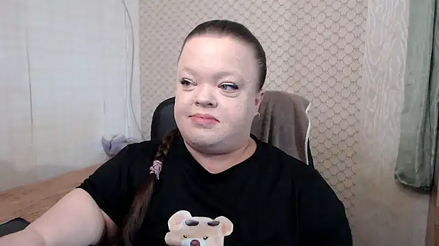 Janiffer MiMi online show from 05-18-26, 03:29