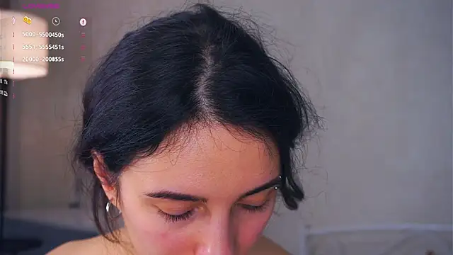 Holla Molly online show from 03-06-25, 09:47