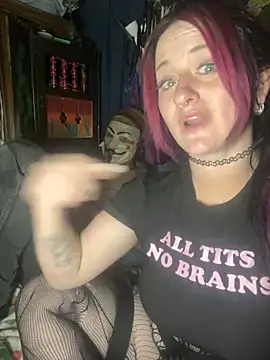 Snapshot of 1-800-FUCKYOU chatting on 01-04-25, 05:58 1-800-FUCKYOU online show from 01-04-25, 05:58