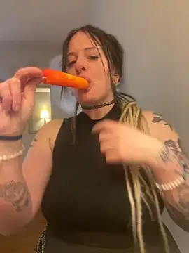 Snapshot of 1-800-FUCKYOU chatting on 02-20-25, 06:39 1-800-FUCKYOU online show from 02-20-25, 06:39