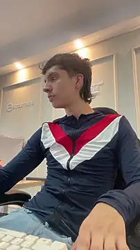 Snapshot of JacoboSwam chatting on 07-19-26, 01:59 JacoboSwam online show from 07-19-26, 01:59