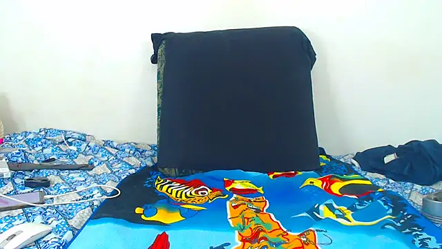 jeancarloscum12 online show from 10-24-25, 09:44