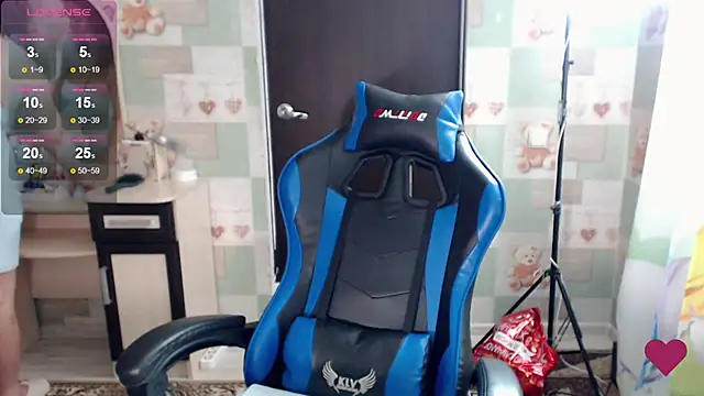 Korolek12 online show from 12-18-25, 05:24