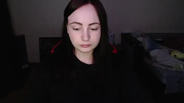 Laralianna online show from 04-11-26, 06:01