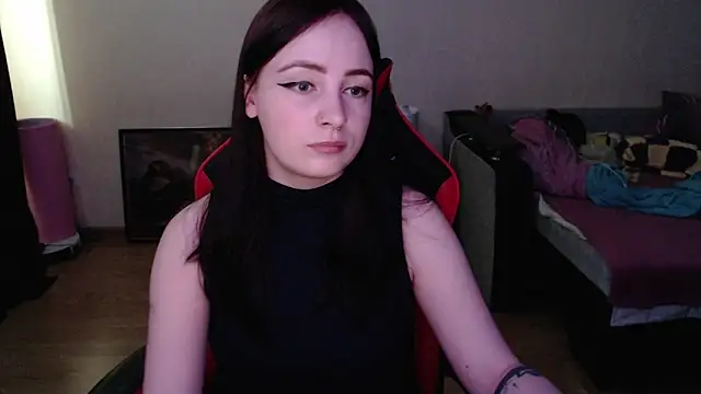 Laralianna online show from 04-15-26, 07:48