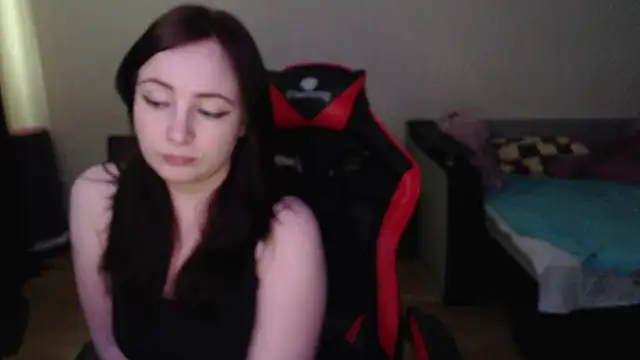 Laralianna online show from 04-29-26, 09:46