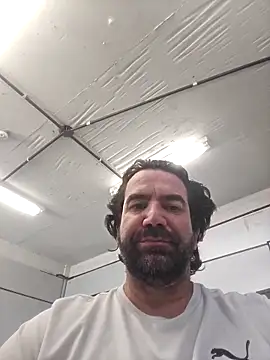 Snapshot of MysterBearMG chatting on 04-22-26, 03:35 MysterBearMG online show from 04-22-26, 03:35