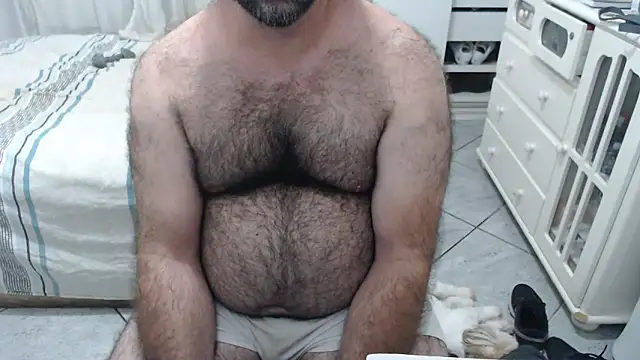 Snapshot of MysterBearMG chatting on 04-28-26, 02:27 MysterBearMG online show from 04-28-26, 02:27