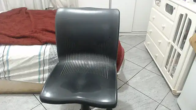 Snapshot of MysterBearMG chatting on 05-16-26, 01:13 MysterBearMG online show from 05-16-26, 01:13