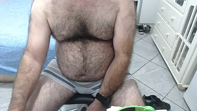 Snapshot of MysterBearMG chatting on 05-28-26, 11:13 MysterBearMG online show from 05-28-26, 11:13