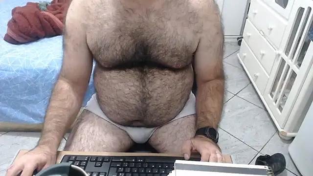 Snapshot of MysterBearMG chatting on 06-02-26, 10:12 MysterBearMG online show from 06-02-26, 10:12
