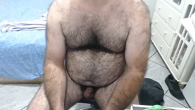 Snapshot of MysterBearMG chatting on 06-14-26, 02:24 MysterBearMG online show from 06-14-26, 02:24