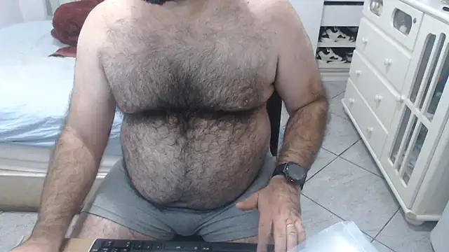 Snapshot of MysterBearMG chatting on 07-23-26, 01:19 MysterBearMG online show from 07-23-26, 01:19