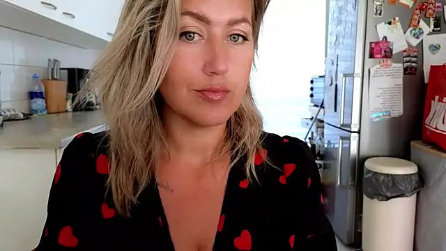 TessToy online show from 05-27-26, 12:24