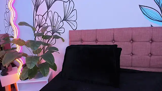 Sweet Ariadna  online show from 03-01-25, 03:16