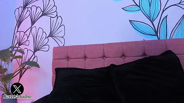 Sweet Ariadna  online show from 03-22-25, 03:42