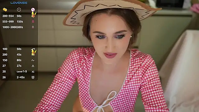 Snapshot of Vassiilisa chatting on 02-08-25, 04:04 Vassiilisa online show from 02-08-25, 04:04