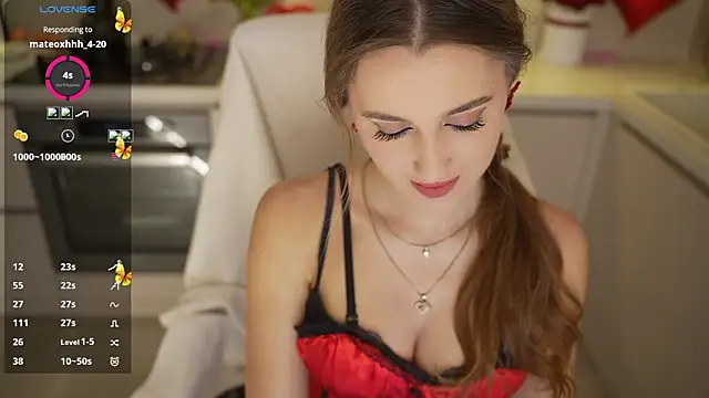 Snapshot of Vassiilisa chatting on 02-14-26, 02:47 Vassiilisa online show from 02-14-26, 02:47