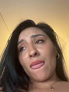 AnushaKumari online show from 04-15-26, 07:58