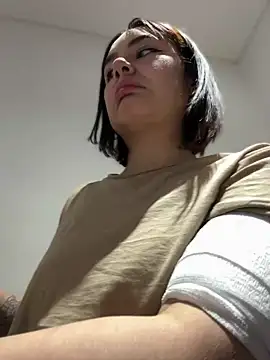 Snapshot of sammbunny chatting on 12-14-24, 09:45 sammbunny online show from 12-14-24, 09:45