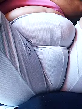 Monseratte21 online show from 12-18-25, 01:28