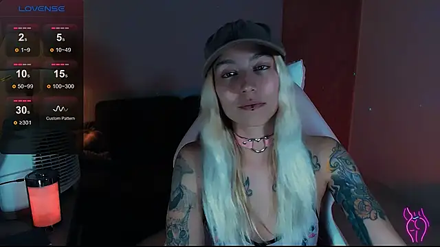 Snapshot of Saucy_Jenn chatting on 12-07-24, 05:48 Saucy Jenn online show from 12-07-24, 05:48