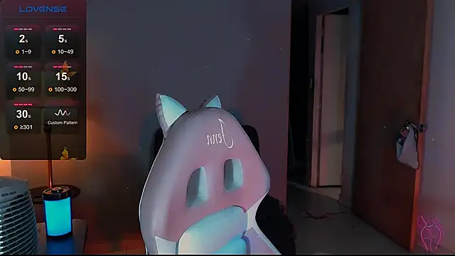 Snapshot of Saucy_Jenn chatting on 12-13-24, 03:38 Saucy Jenn online show from 12-13-24, 03:38