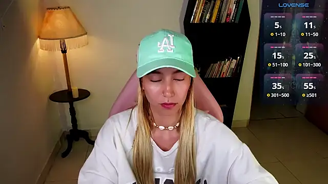 Saucy Jenn online show from 01-09-26, 02:47