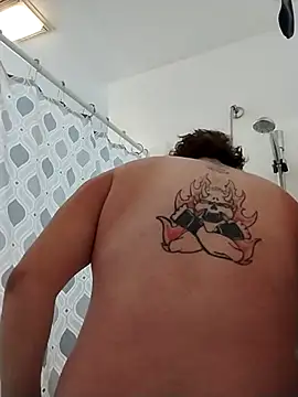 Snapshot of JGRisk chatting on 10-19-25, 12:17 JGRisk online show from 10-19-25, 12:17