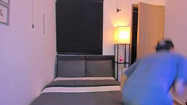 alejandro calderon1 online show from 04-19-26, 04:23