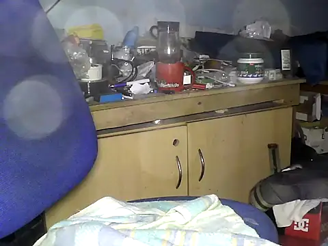 SkaterHun online show from 09-10-25, 08:36