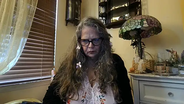 DestineeLoverGirl online show from 10-21-25, 01:12