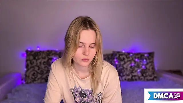 Snapshot of Chanel_Gill chatting on 12-15-24, 05:20 Chanel Gill online show from 12-15-24, 05:20