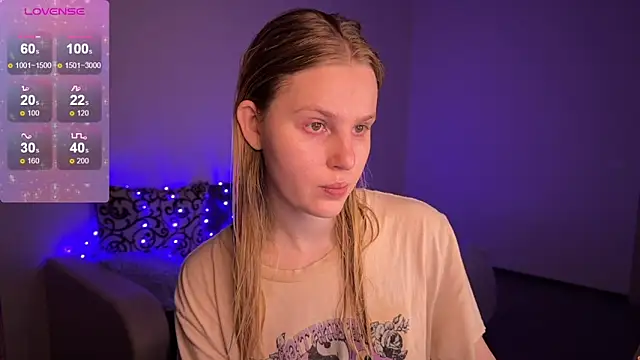 Snapshot of Chanel_Gill chatting on 01-07-25, 04:50 Chanel Gill online show from 01-07-25, 04:50