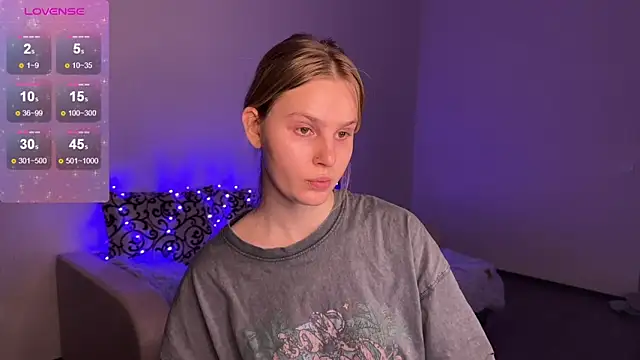 Snapshot of Chanel_Gill chatting on 01-07-25, 08:31 Chanel Gill online show from 01-07-25, 08:31