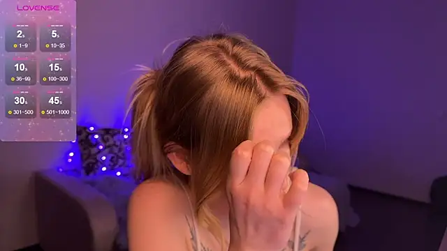 Snapshot of Chanel_Gill chatting on 01-11-25, 06:01 Chanel Gill online show from 01-11-25, 06:01