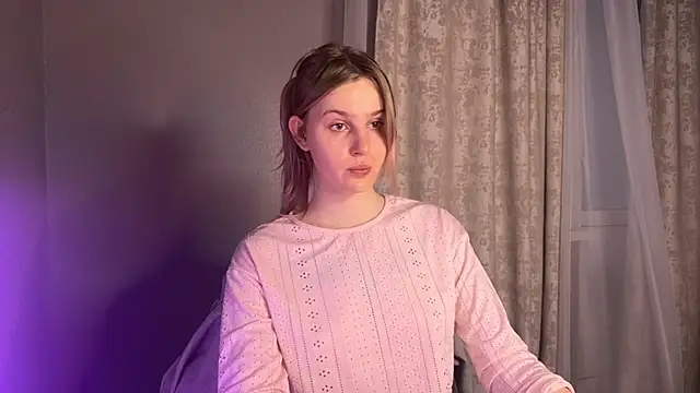 Snapshot of Chanel_Gill chatting on 01-29-25, 04:58 Chanel Gill online show from 01-29-25, 04:58