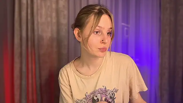 Snapshot of Chanel_Gill chatting on 02-01-25, 09:08 Chanel Gill online show from 02-01-25, 09:08