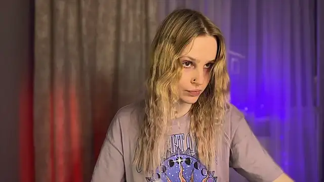 Snapshot of Chanel_Gill chatting on 02-07-25, 06:02 Chanel Gill online show from 02-07-25, 06:02