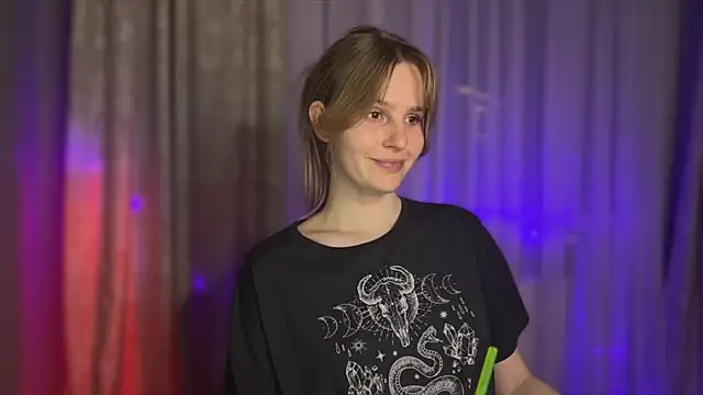 Snapshot of Chanel_Gill chatting on 02-12-25, 06:40 Chanel Gill online show from 02-12-25, 06:40