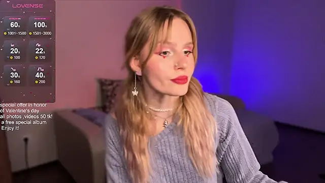 Snapshot of Chanel_Gill chatting on 02-14-25, 09:32 Chanel Gill online show from 02-14-25, 09:32